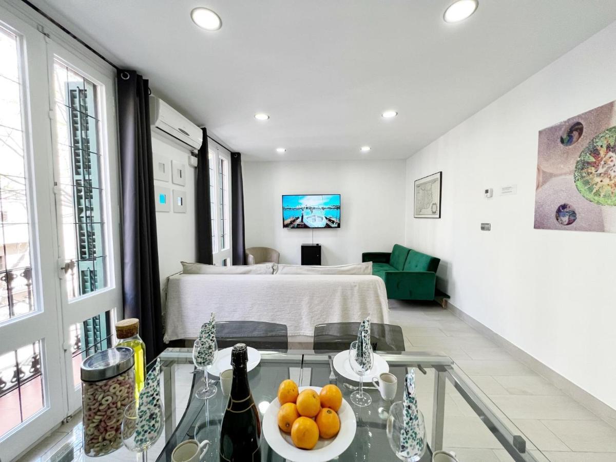 Sagrada Familia Gaudi Apartment บาร์เซโลนา ภายนอก รูปภาพ