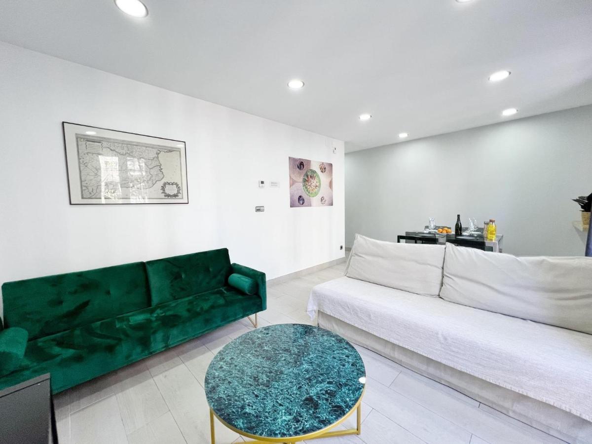 Sagrada Familia Gaudi Apartment บาร์เซโลนา ภายนอก รูปภาพ